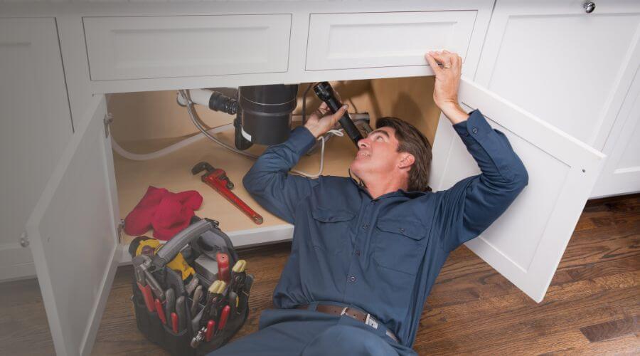 Local expert plumbing services in Henderson, IL